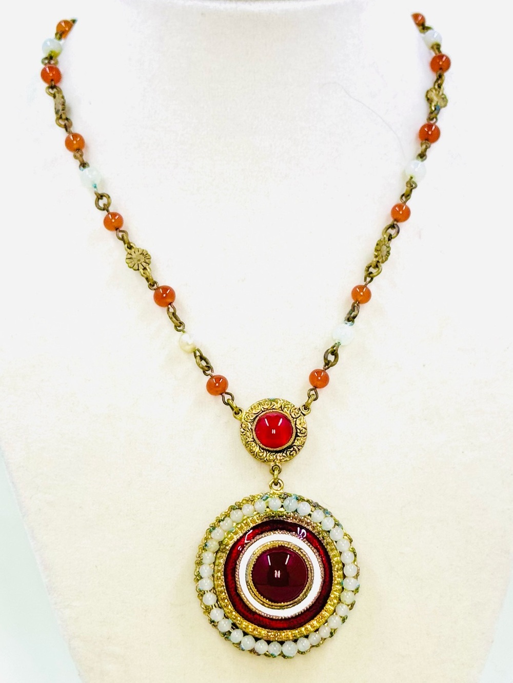 Vintage Gold Tone Red White Beaded Disc Pendant Choker Necklace W/Engraved Back
